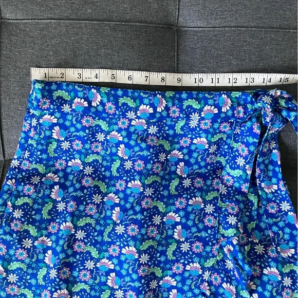 LOFT Blue Floral Faux Wrap Ruffled Skirt Size 4 (Measures like a 6) - Picture 10 of 12